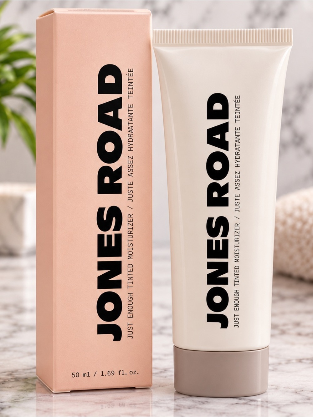 Jones Road Tinted Moisturizer in Alabaster